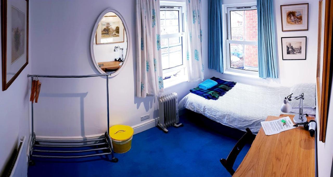 Lake Street Accommodation Оксфорд Экстерьер фото